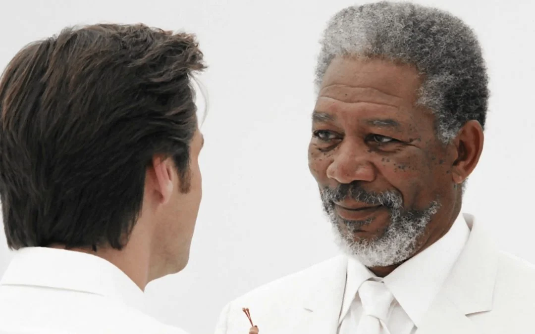 escena de la pelicula como dios con Morgan Freeman y Jim carrey reir como dios manda